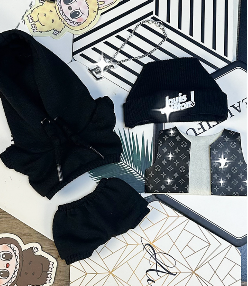 Labubu Big Louis V outfit