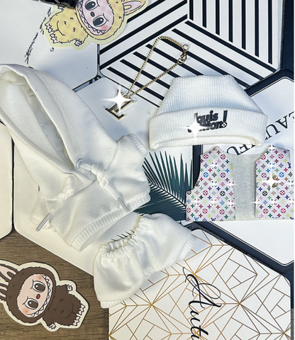 Labubu Big Louis V outfit